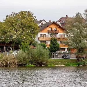 Landgasthof Moser & Restaurant Bootshaus Windorf (Passau)